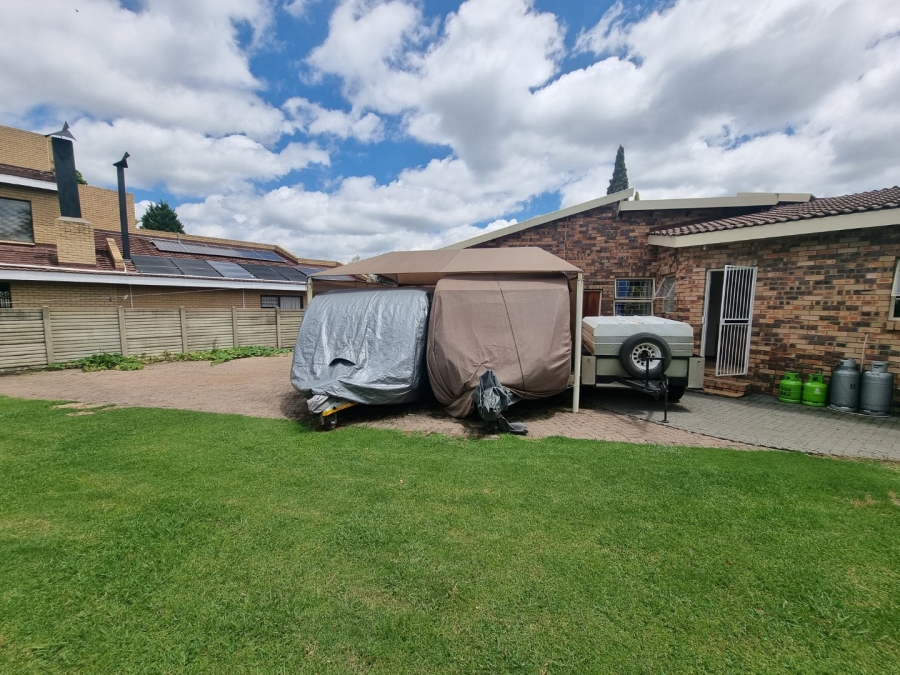 To Let 3 Bedroom Property for Rent in La Provance Free State